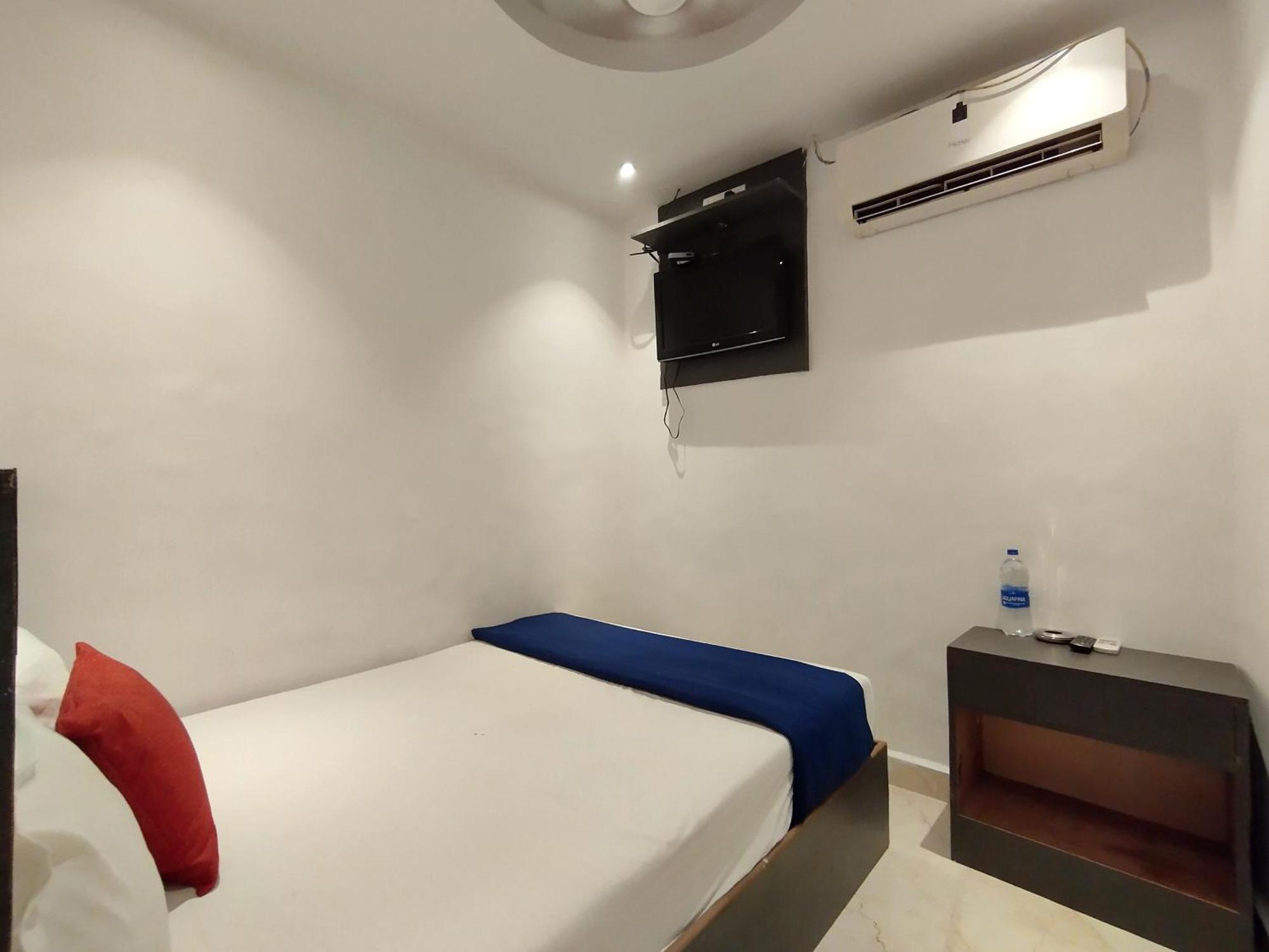 Hotel Aspen Bombay Esterno foto