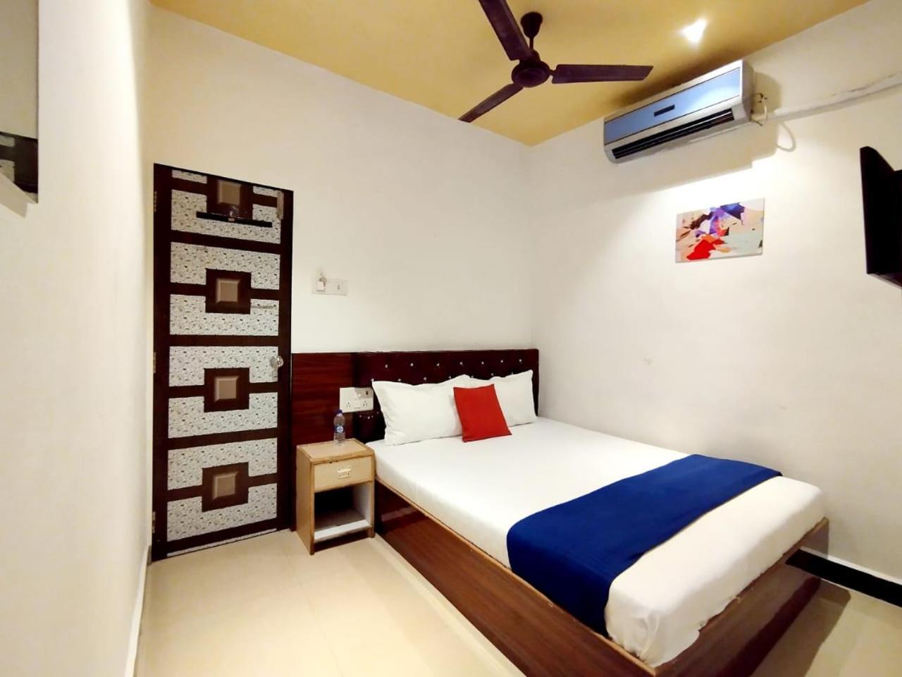 Hotel Aspen Bombay Esterno foto